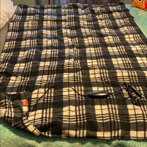 Heated car blanket